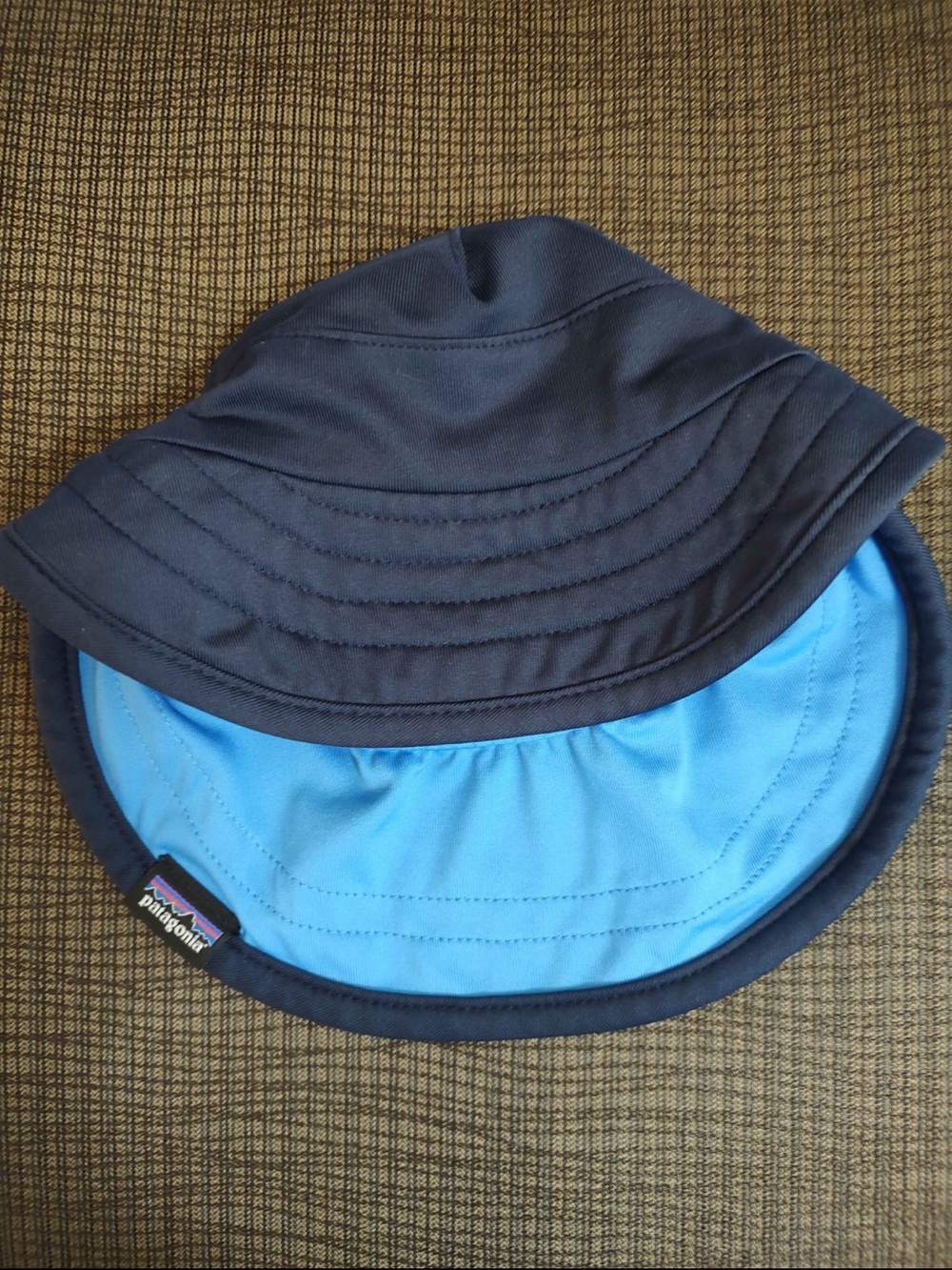 Patagonia Baby Block-the-sun hat 12M